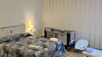 3 Schlafzimmer, Zimmersafe, Schreibtisch, Bügeleisen/Bügelbrett