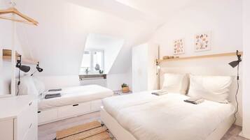 2 bedrooms, WiFi, bed sheets