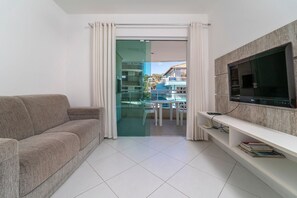 Smart TV - 839 -Apartamento 2 dormitórios Bombinhas (Bombinhas)