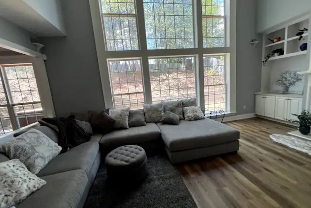 Luxury Atlanta Home walk to Battery Braves Stadium