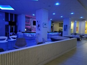 Bar (in der Unterkunft)