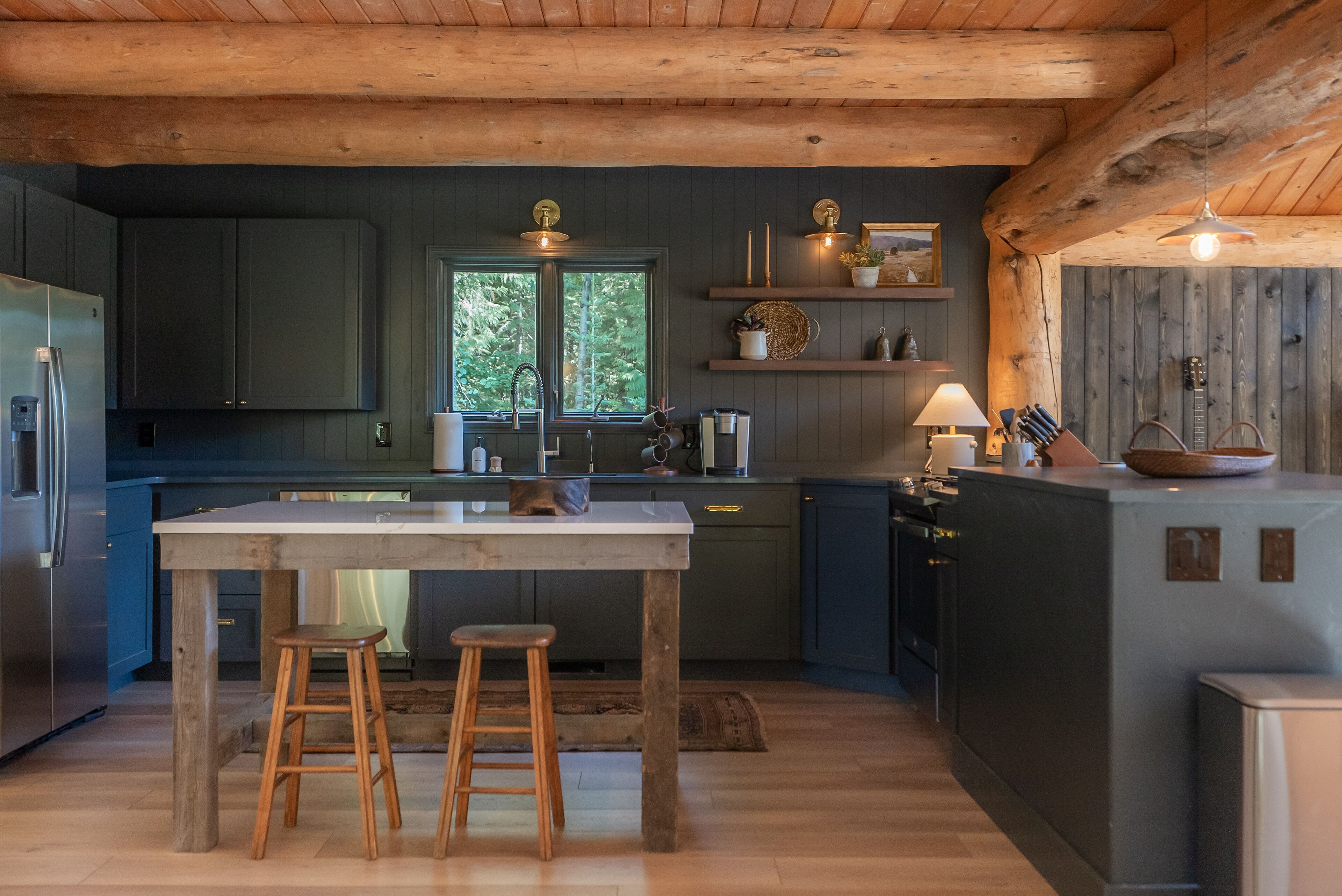 NEW Secluded Whitefish Luxury Vacation Home - 10 min to Downtown