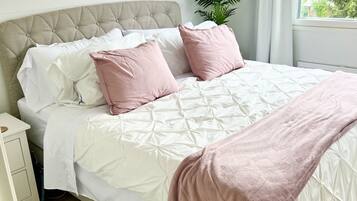 1 bedroom, iron/ironing board, bed sheets