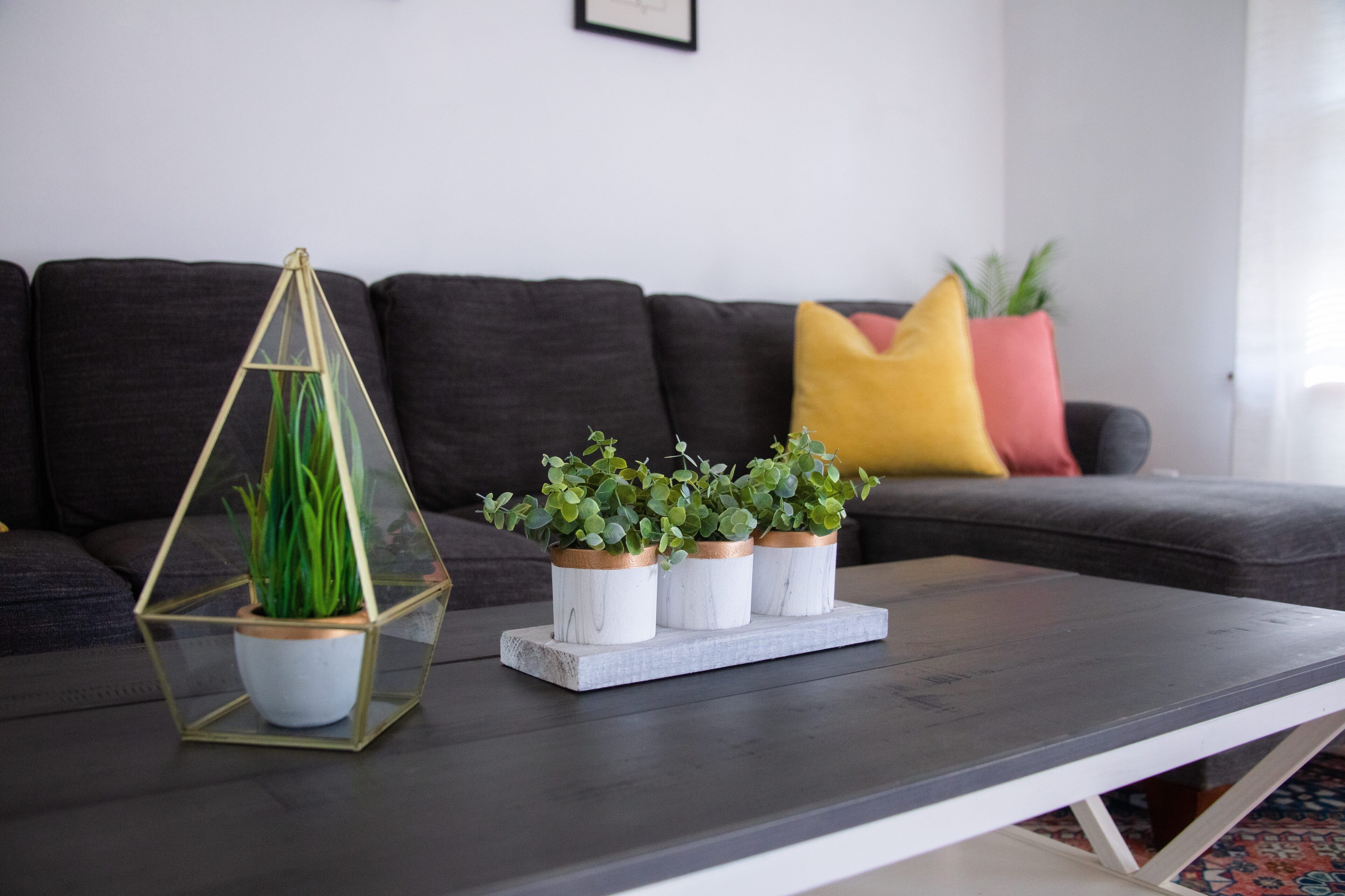 LARGE HOUSE WITH GAME ROOM & 5 MINS TO DOWNTOWN