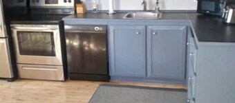 Cheerful 5 Bedroom Cottage Mins from Casino