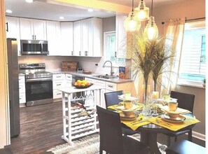 Refrigerador, microondas, lavavajillas y congelador 