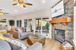 TV, fireplace - Lakeview Getaway with Private Hot Tub, $400 in Daily Free Fun & Community Indoor Pool (Branson)