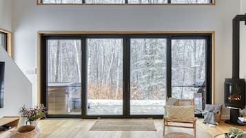 Snohaus 9 - Scandinavian Mountain Chalet | Living area | Fireplace