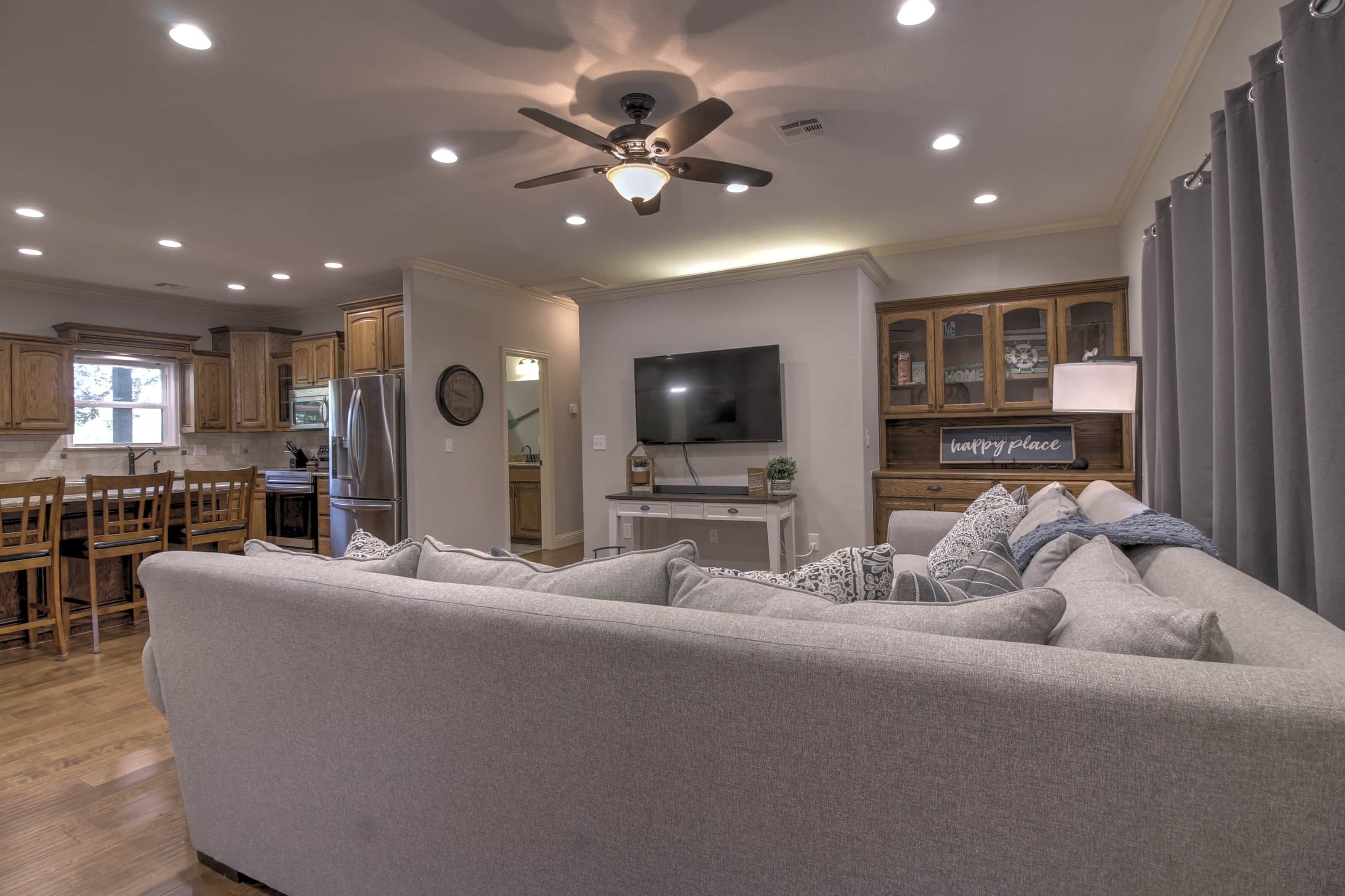 7 Turns Lake House close to the sandy beaches of Lake Texoma