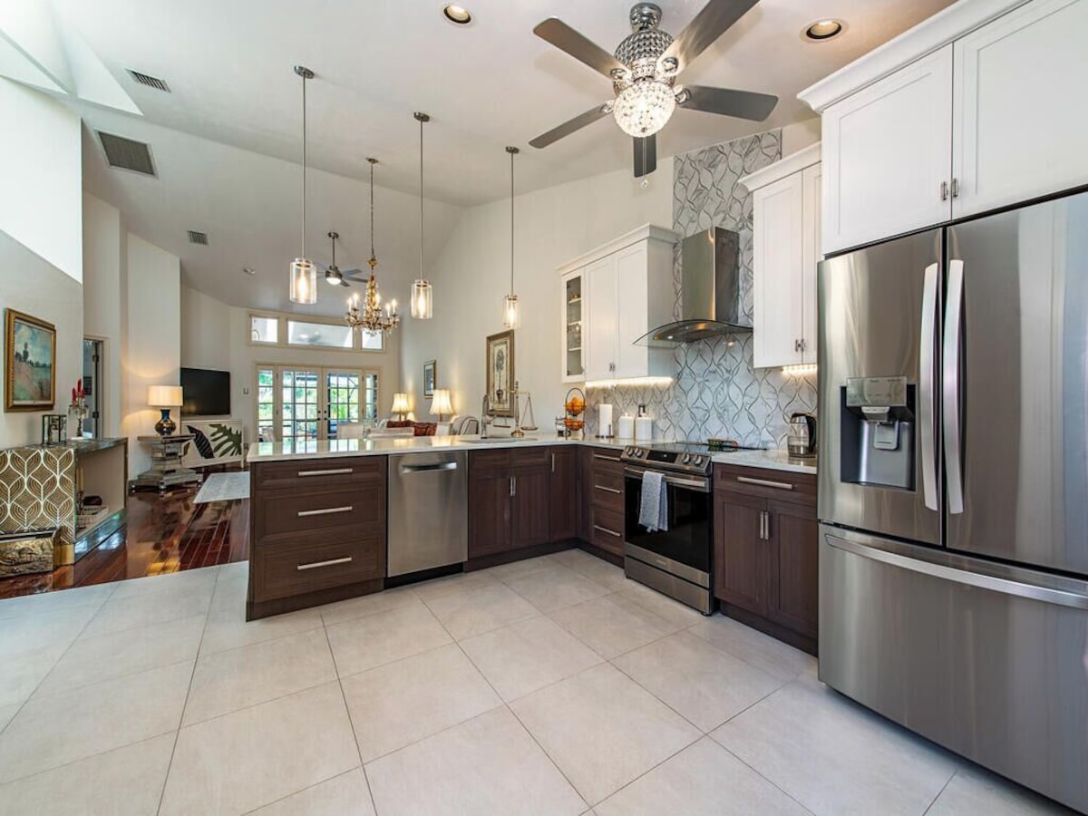 Photo 11 of Super Location In Park Shore Near Venetian Village and Beach Entry