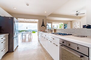 House (4 Bedrooms) | Property amenity