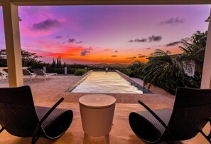 Nhà (4 Bedrooms) | Tiện nghi, dịch vụ nơi lưu trú