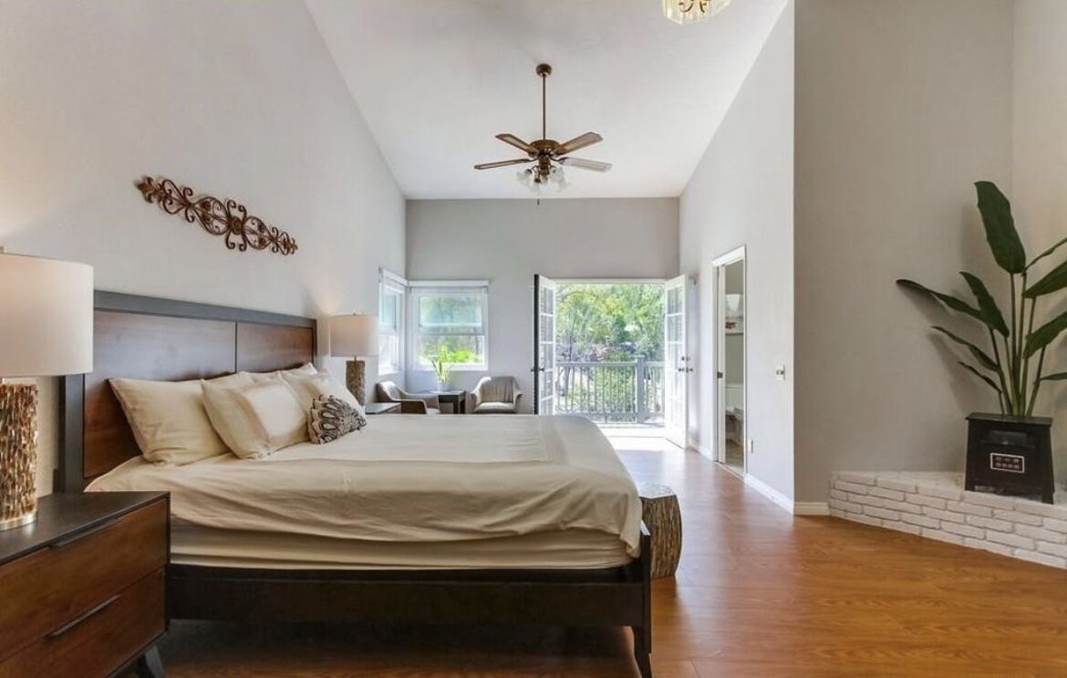 Cozy, chic 2-bedroom house in the heart of Poway