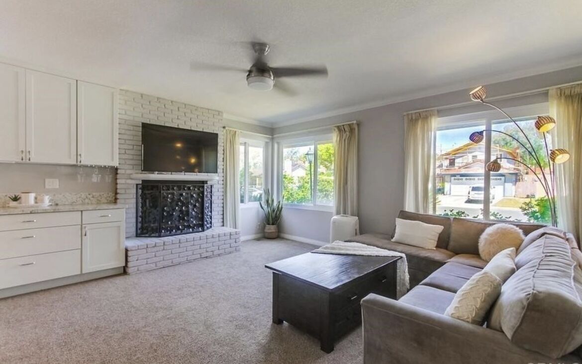 Cozy, chic 2-bedroom house in the heart of Poway