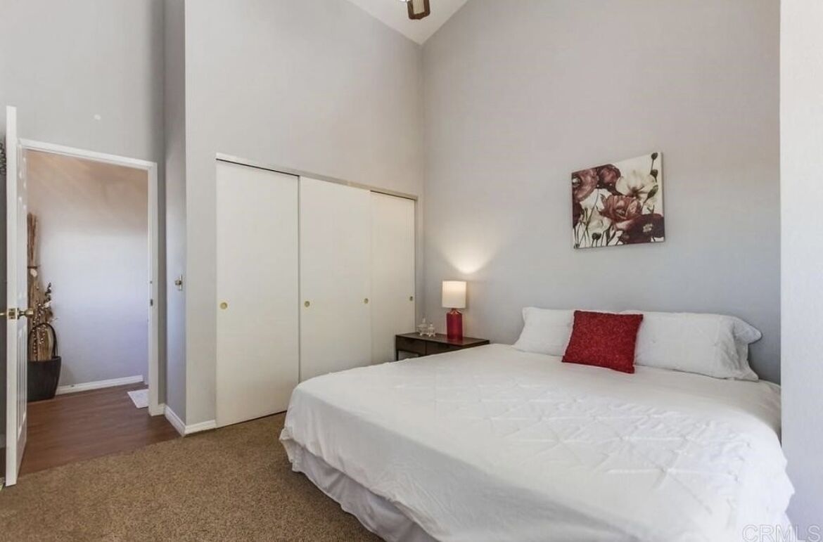 Cozy, chic 2-bedroom house in the heart of Poway