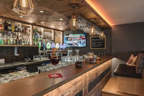 Bar (on property) - Hotel Restaurant Gibswilerstube (Fischenthal)
