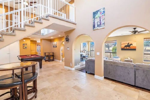 Peaceful Family Escape~Game Room~Hot Tub