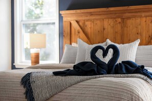 4 slaapkamers, een strijkplank/strijkijzer, reisbedje, wifi