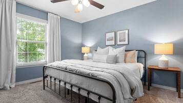 3 chambres, bureau, fer et planche à repasser, Wi-Fi