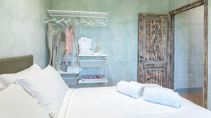 6 Schlafzimmer, Bügeleisen/Bügelbrett, kostenloses WLAN, Bettwäsche