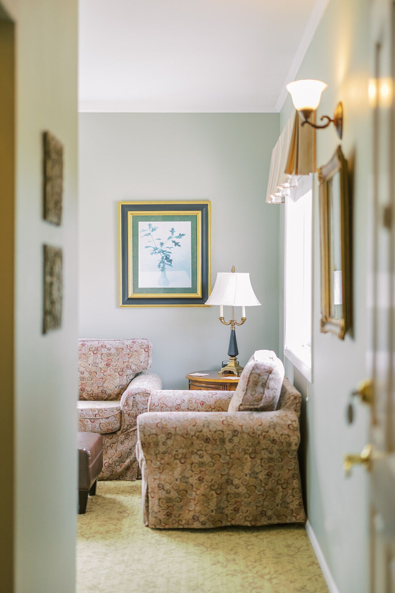 The Bay Laurel King Room with en suite bathroom