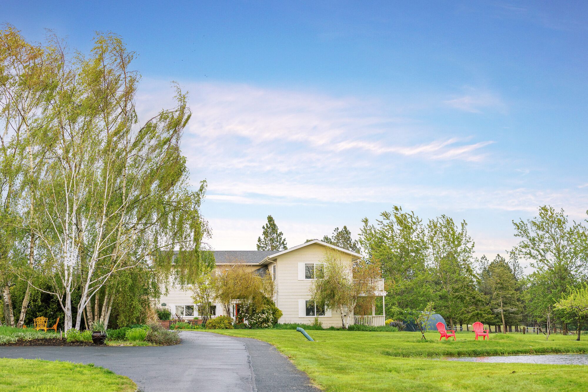 The Sage Room with en suite bathroom