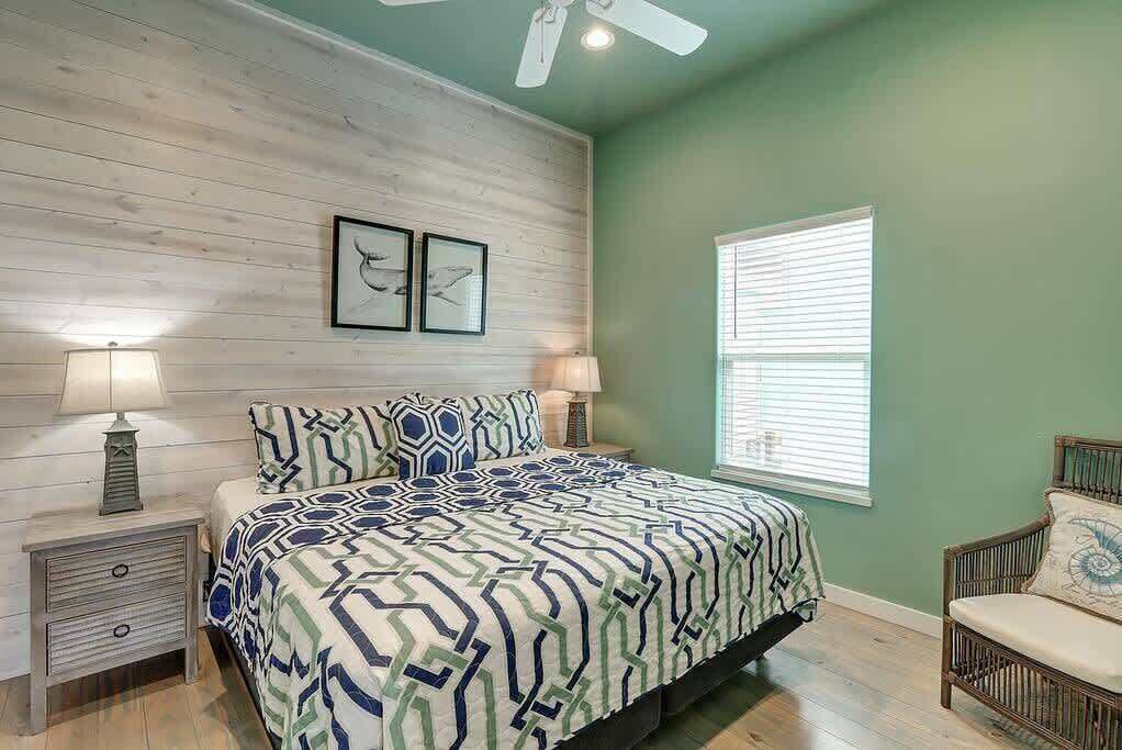 2 soverom, strykejern/-brett, wi-fi og sengetøy