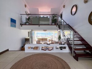 Interior - Beachfront villa private pool & stunning views (Saint-François)
