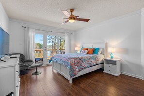 5 Schlafzimmer, Zimmersafe, Schreibtisch, Reisekinderbett