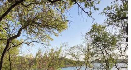 Lake Cabin with private dock and boat parking!