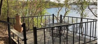 Lake Cabin with private dock and boat parking!
