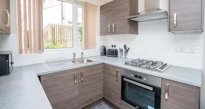 Hucknall house