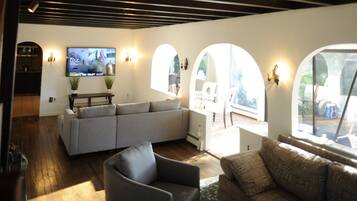 Smart TV, fireplace, foosball, table tennis