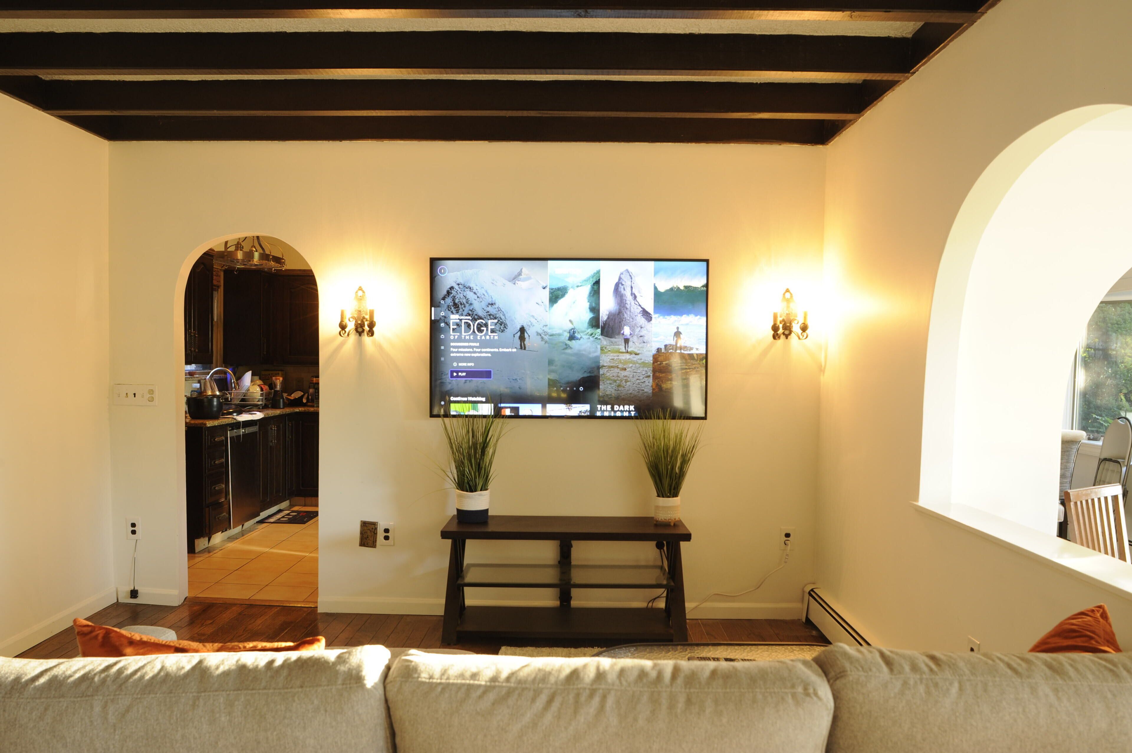 Fun, Friends, and Family Lakefront Home with a Private Dock and Beach