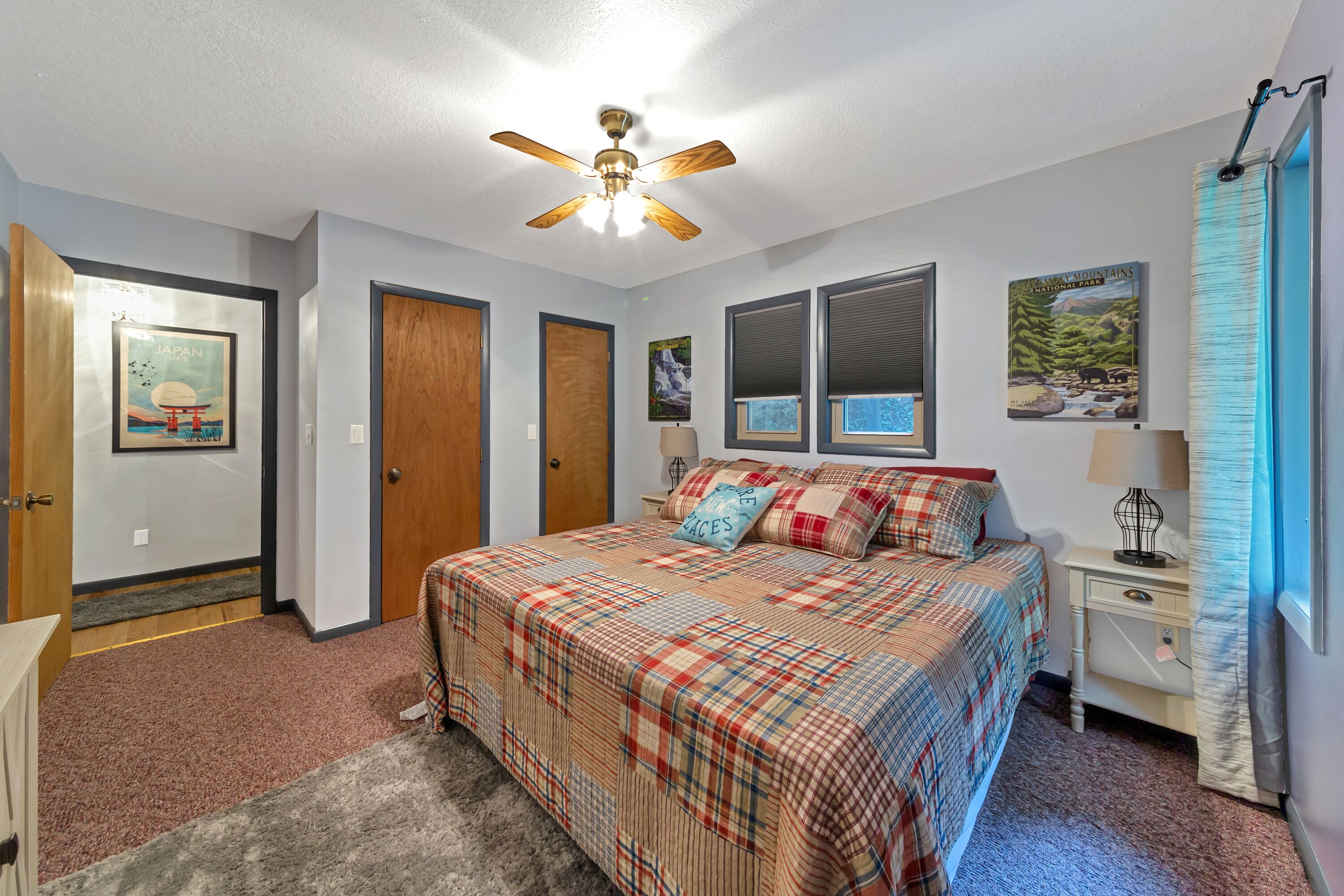 Lake View of Fontana Lake close to Great Smoky Mountains and Tail of the Dragon
