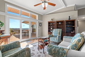 Smart TV, fireplace, video games, DVD player