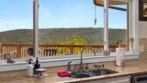 Interior - Lake View Home with Game Room - Pet Friendly - Spacious Home (Hot Springs)