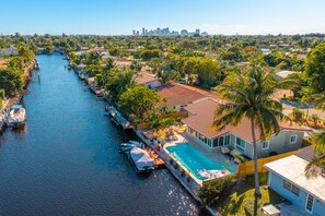 Piscine extérieure, piscine chauffée
