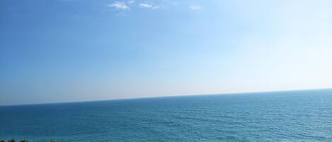 Beach nearby, beach towels