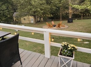 Property grounds - Grand Lake cabin on Monkey Island minutes from Shangri-La w/Hot Tub and Fire Pit (Afton)