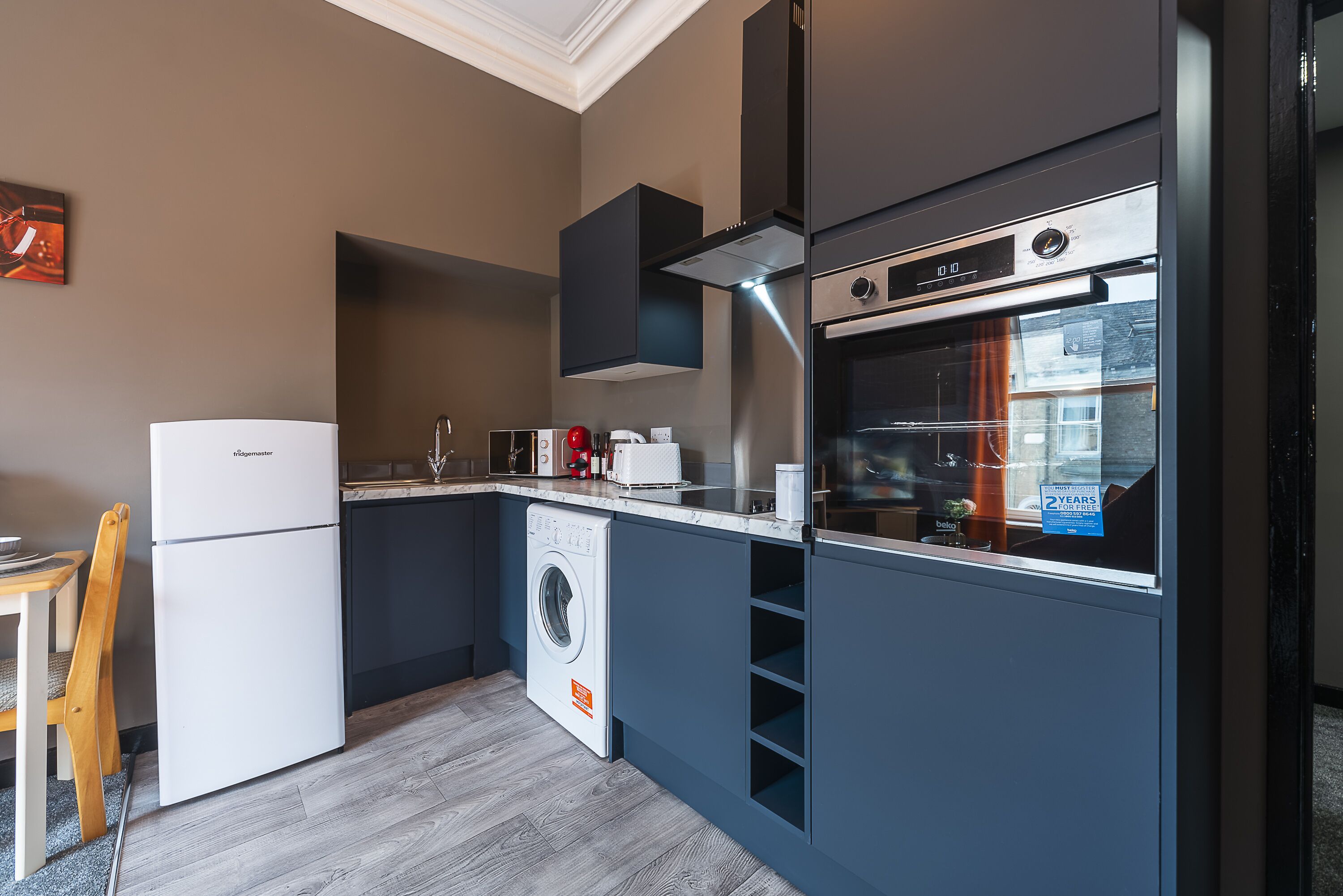 🌈Art-Filled Bohemian Apt🌈 Colourful🌈Praise Inn