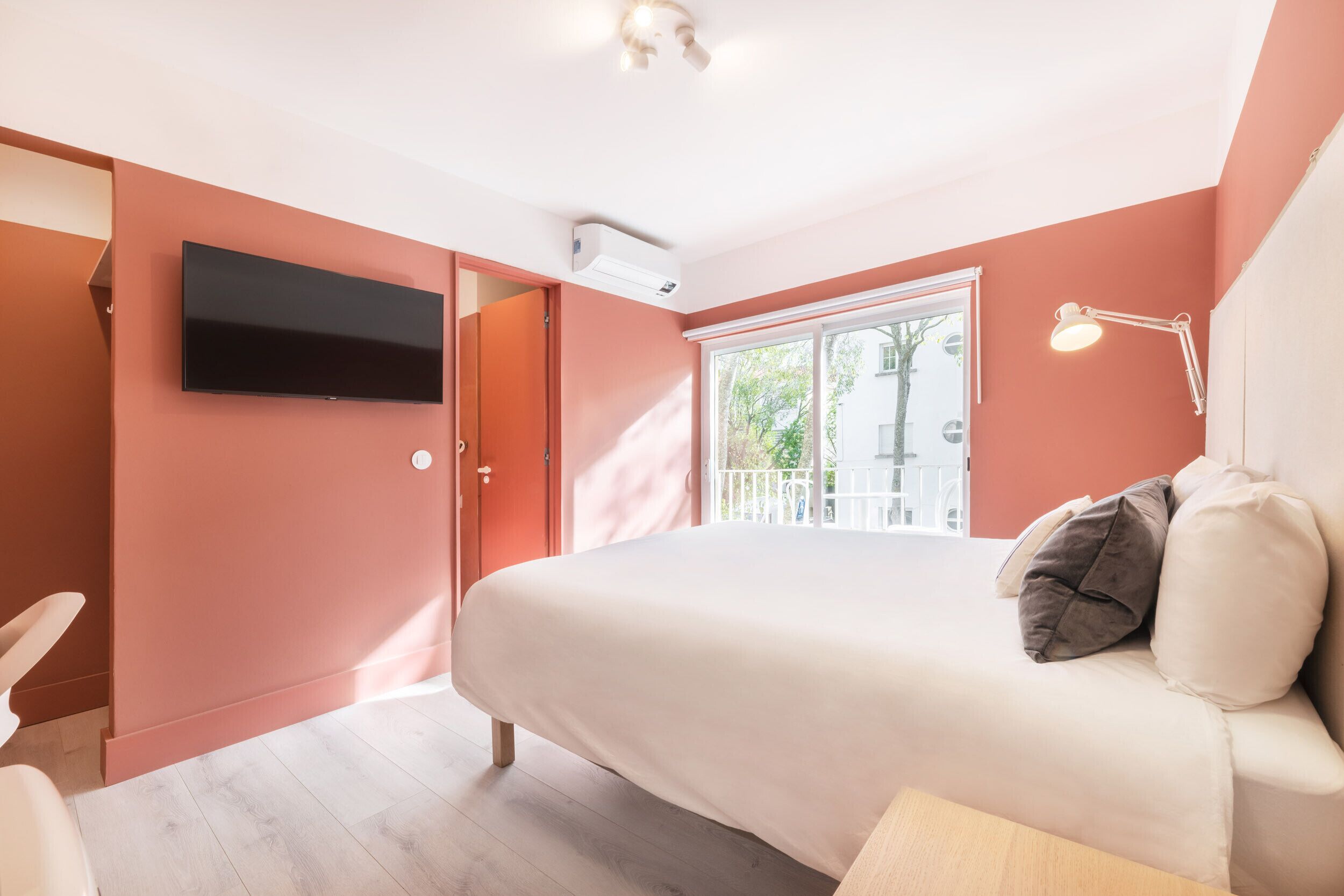 Olala Rainbow Suite  2