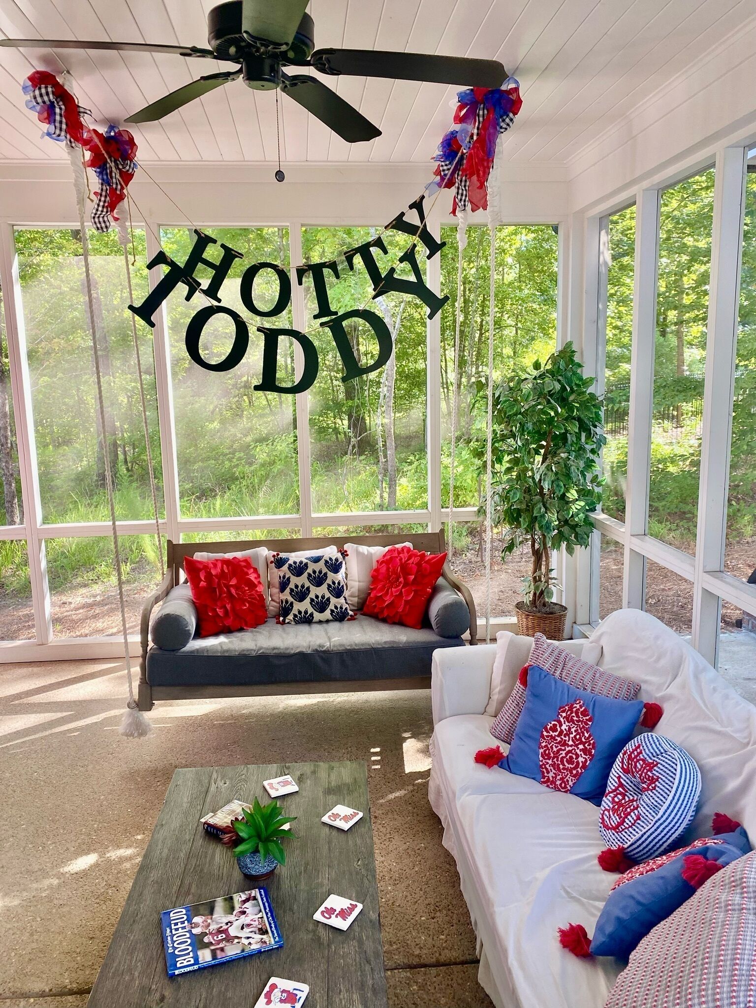 Charming 4 bdrm home perfect for Ole Miss getaway