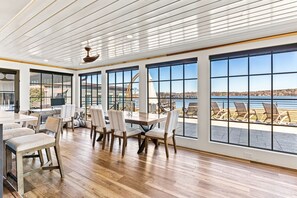 Dining - Lakefront Luxury Newly Renovated-Firepit, HotTub, Featured in Southern Living (Mooresville)