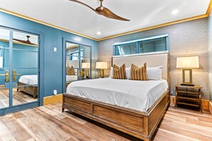4 bedrooms, desk, iron/ironing board, free WiFi - Lakefront Luxury Newly Renovated-Firepit, HotTub, Featured in Southern Living (Mooresville)