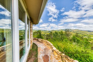 تفاصيل الفندق من الخارج