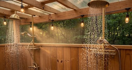 secluded cottage- firepit, outdoor shower, hammock