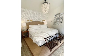 1 bedroom, desk, iron/ironing board, free WiFi