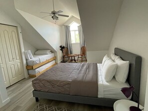 2 sovrum, strykjärn/strykbräda, resesäng och gratis wi-fi