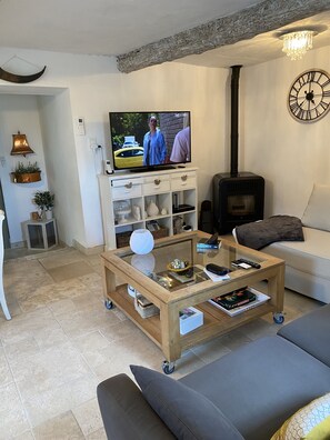 Smart-TV, Tischtennisplatte